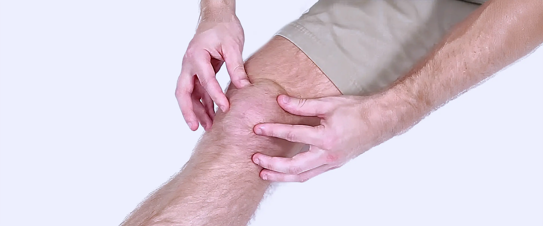 Holding knee cap