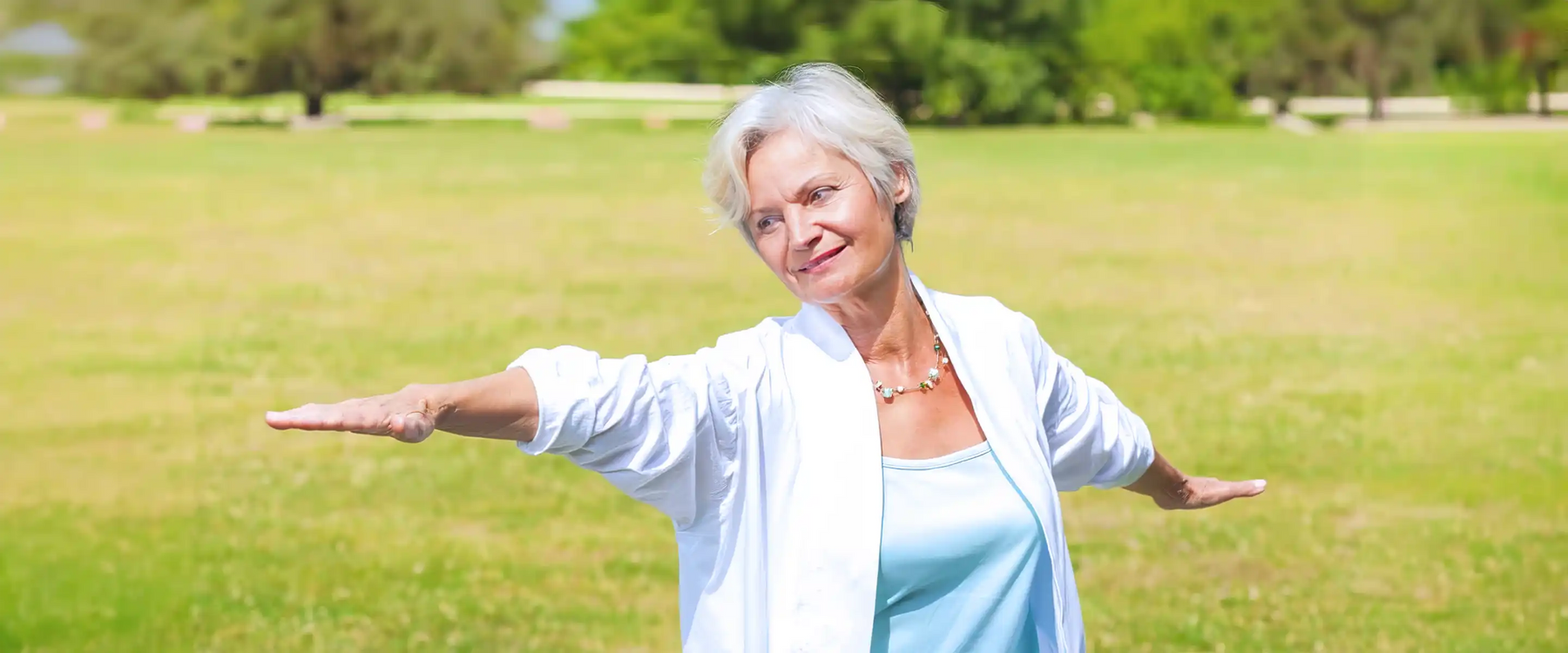 Women practicing tai chi